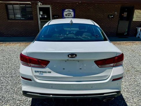 Used 2020 Kia Optima LX FWD image 4