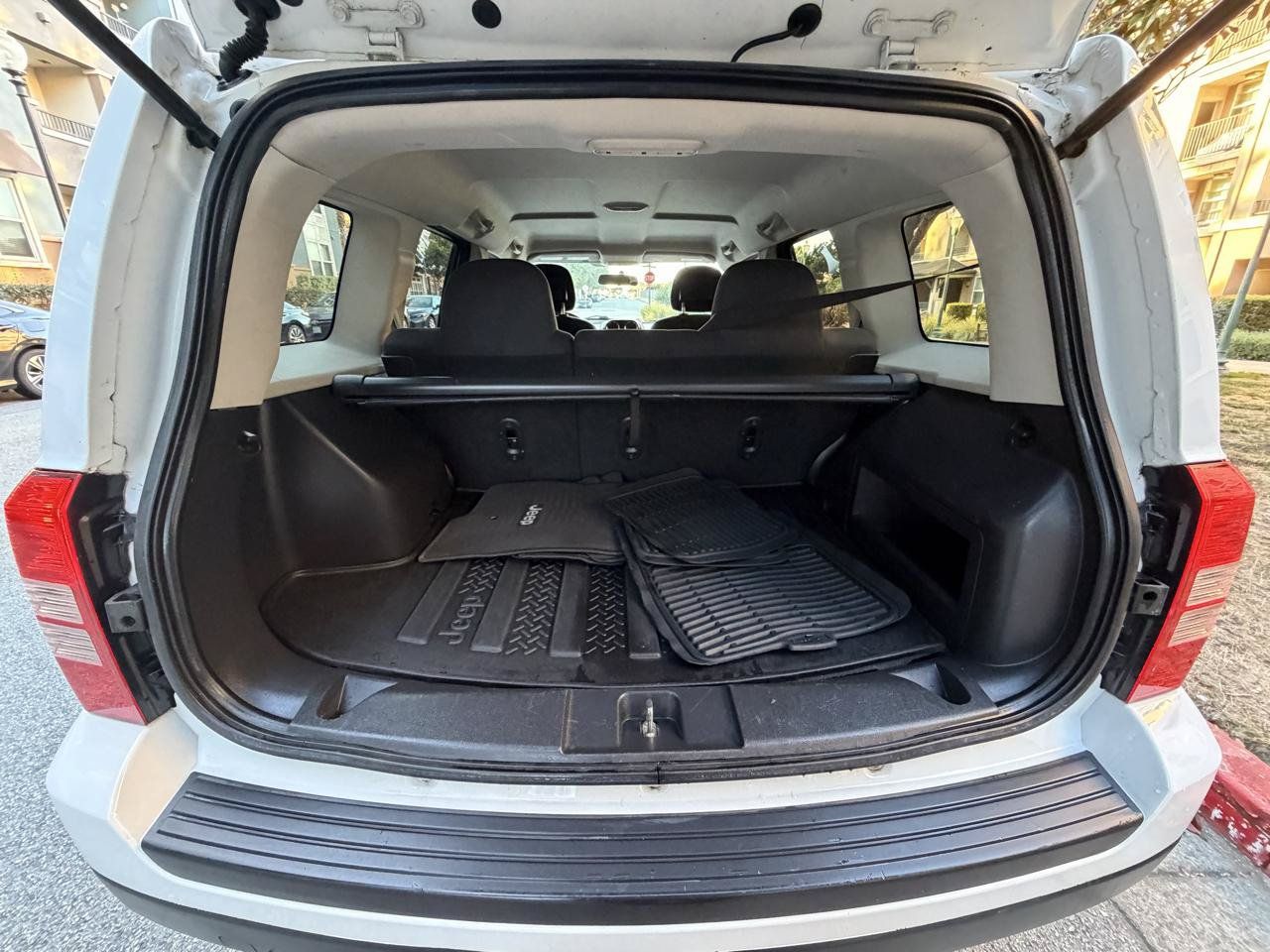 Used 2014 Jeep Patriot Sport w/ Power Value Group FWD image 36