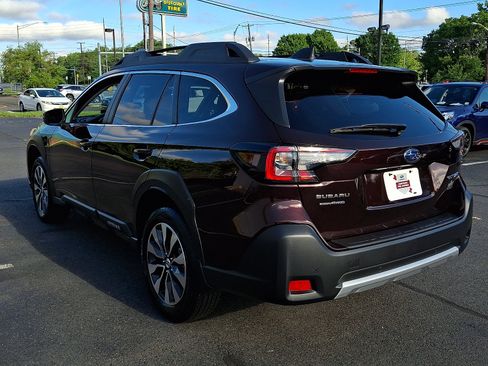 Certified 2025 Subaru Outback Limited AWD/4WD image 5