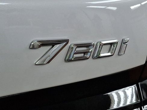 Certified 2023 BMW 760i xDrive image 27