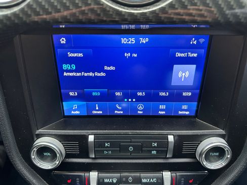Used 2022 Ford Mustang GT Premium w/ Equipment Group 401A RWD image 16