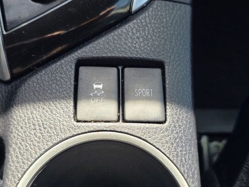 Used 2017 Toyota Corolla SE FWD image 29