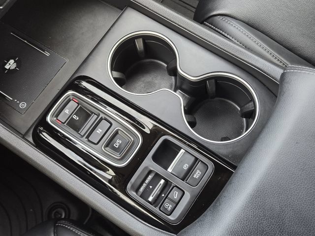 Used 2023 Honda Pilot Touring image 18