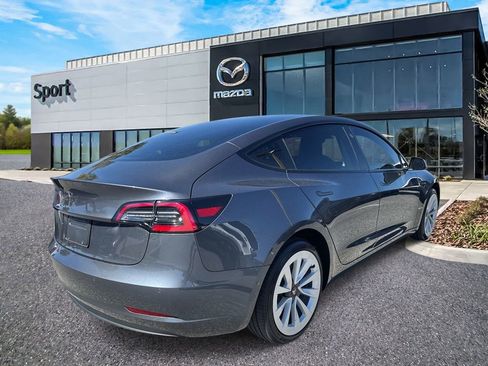 Used 2022 Tesla Model 3 image 3