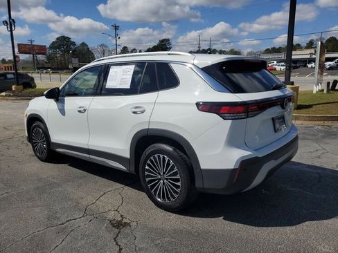 Used 2025 Volkswagen Tiguan S image 6