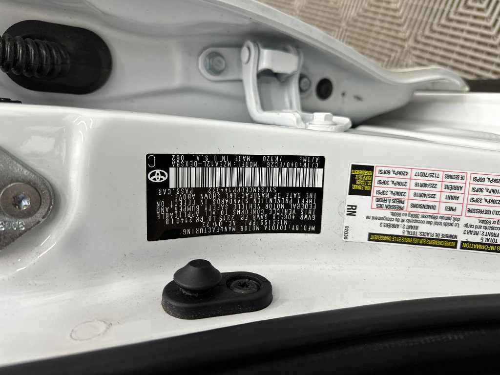 Used 2023 Toyota Corolla SE FWD image 30