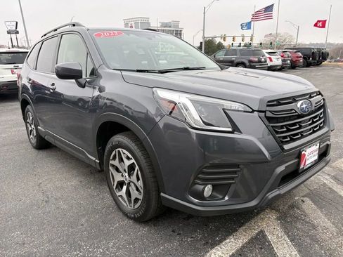 Used 2022 Subaru Forester Premium AWD/4WD image 7