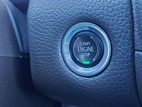 Used 2023 GMC Yukon Denali AWD/4WD image 36
