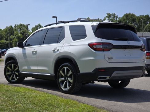 Used 2025 Honda Pilot Elite image 20