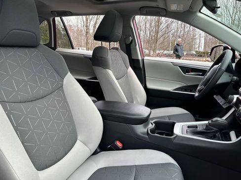 New 2025 Toyota RAV4 XLE image 18