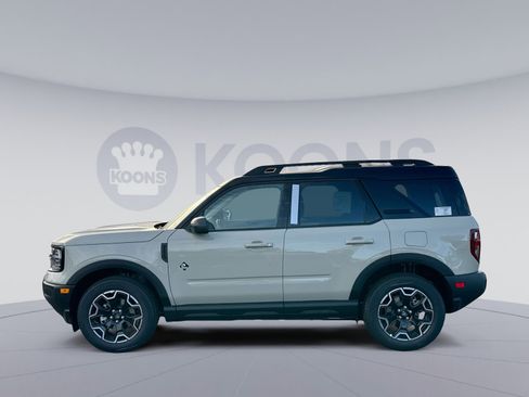 New 2025 Ford Bronco Sport Outer Banks image 2