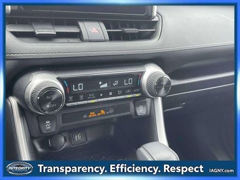 Used 2025 Toyota RAV4 XLE image 28