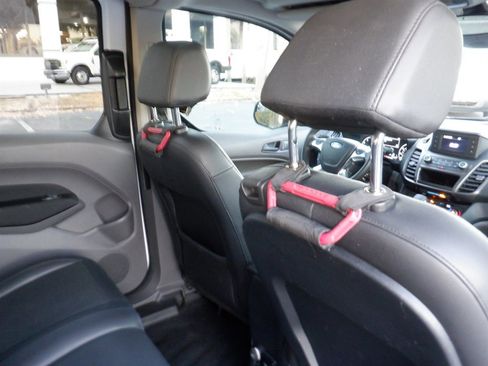 Used 2021 Ford Transit Connect XL image 14