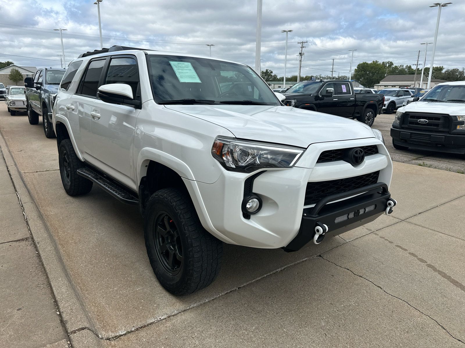 Used 2019 Toyota 4Runner SR5 Premium AWD/4WD image 8
