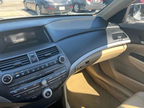 Used 2011 Honda Accord SE image 15