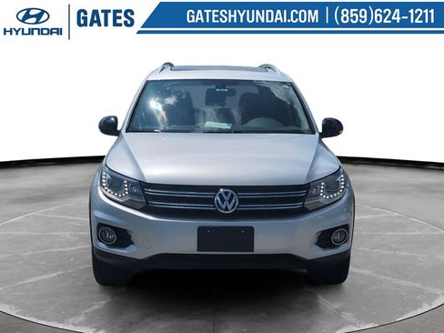 Used 2017 Volkswagen Tiguan Sport AWD/4WD image 4