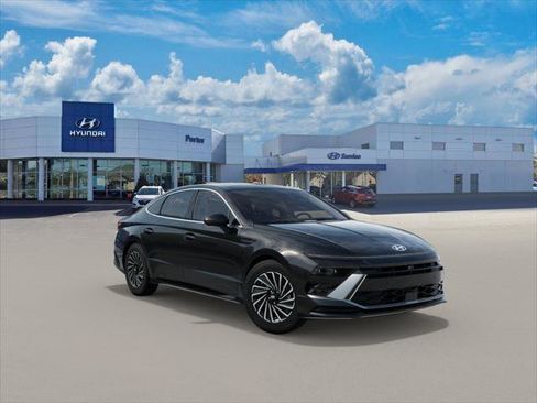 New 2025 Hyundai Sonata Limited image 2