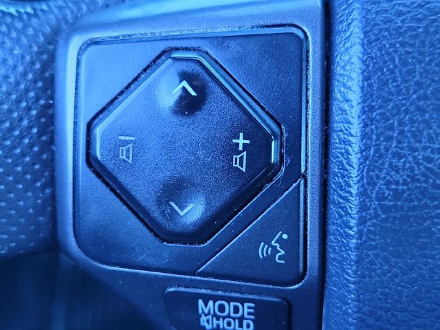 Used 2019 Toyota Tacoma TRD Sport w/ Technology Package RWD image 8
