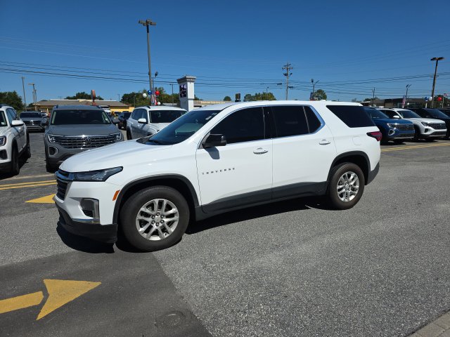 Used 2023 Chevrolet Traverse LS FWD image 8