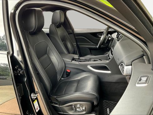Used 2020 Jaguar F-PACE S AWD/4WD image 29