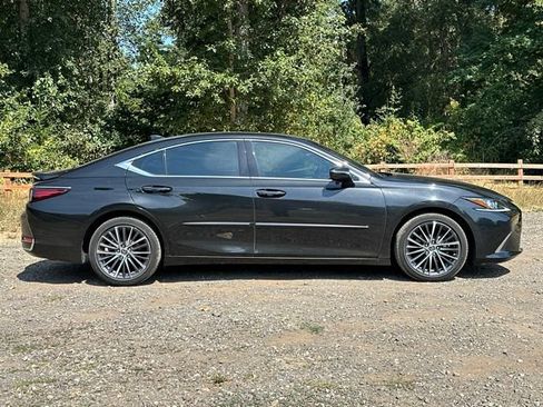 Used 2023 Lexus ES 300h w/ Premium Package FWD image 10