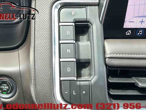 Used 2021 GMC Yukon XL SLT w/ SLT Premium Package AWD/4WD image 26