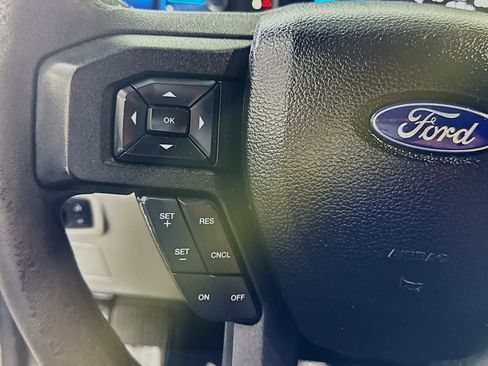 Used 2017 Ford F150 XLT RWD image 14