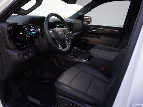 Certified 2025 Chevrolet Silverado 1500 ZR2 w/ Technology Package image 9