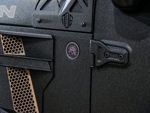 Used 2025 Jeep Gladiator Rubicon w/ Safety Group image 61