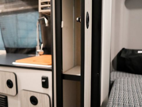 Used 2021 Mercedes-Benz Sprinter 2500 image 48