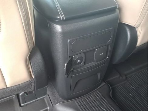 Certified 2023 Ford Explorer XLT w/ Equipment Group 202A AWD/4WD image 13