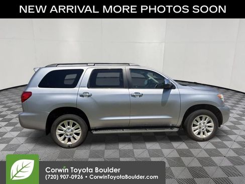 Used 2012 Toyota Sequoia Platinum AWD/4WD image 9