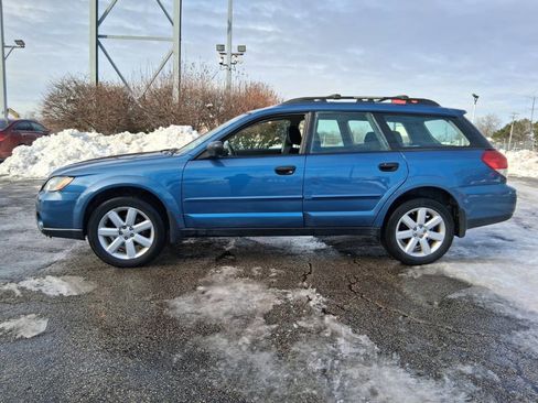 Used 2008 Subaru Outback 2.5i L.L. Bean image 3
