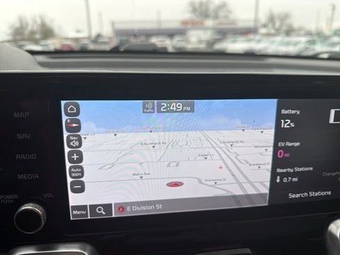 Used 2022 Kia Sorento SX Prestige w/ Panoramic Sunroof Package image 23