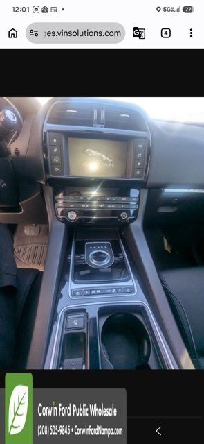 Used 2018 Jaguar F-PACE Premium AWD/4WD image 12