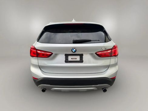 Used 2017 BMW X1 sDrive28i w/ Premium Package FWD image 9