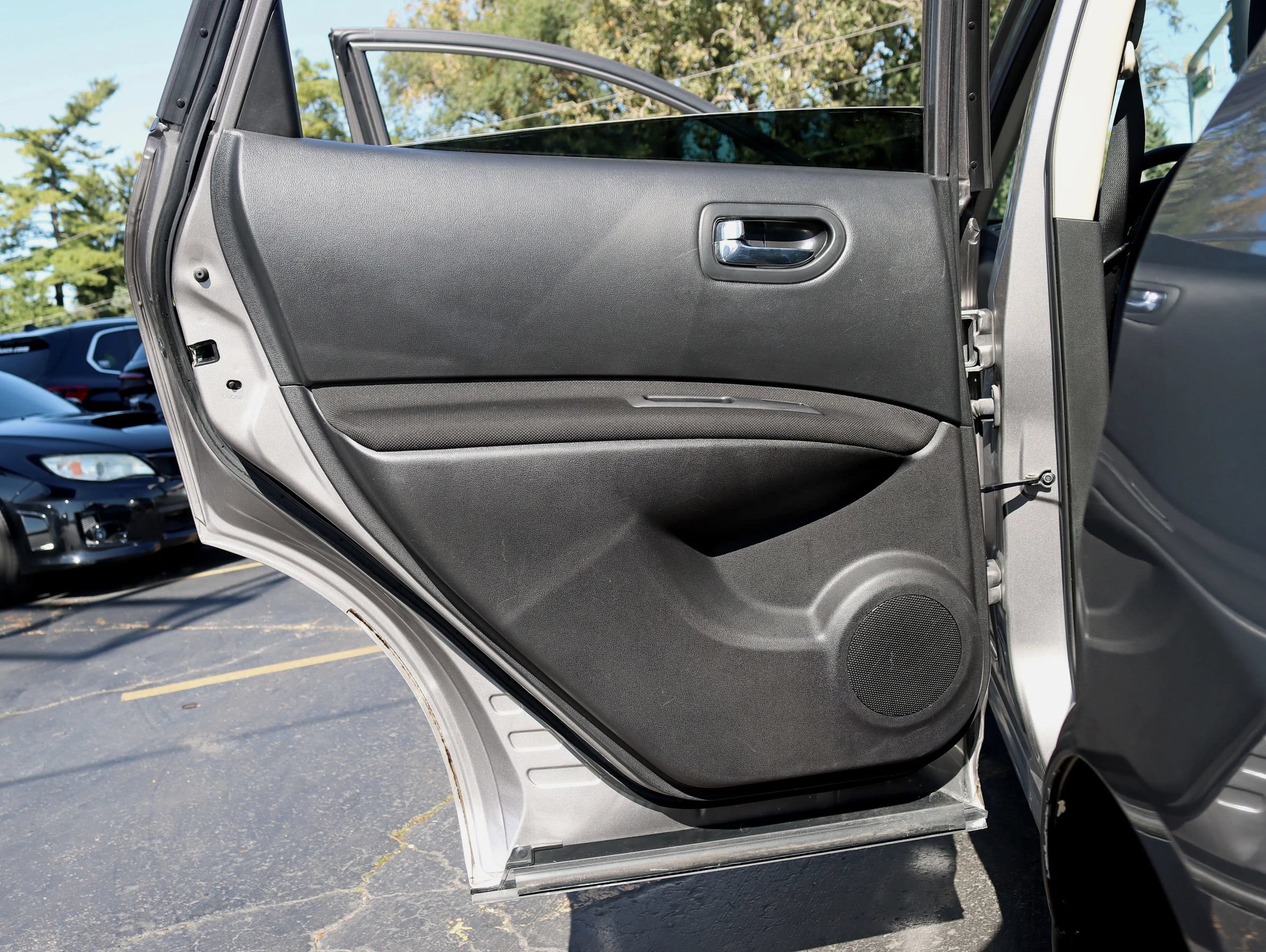 Used 2015 Nissan Rogue S w/ Convenience Package AWD/4WD image 30
