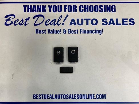 Used 2018 Volvo XC90 T6 Momentum w/ Convenience Package image 31