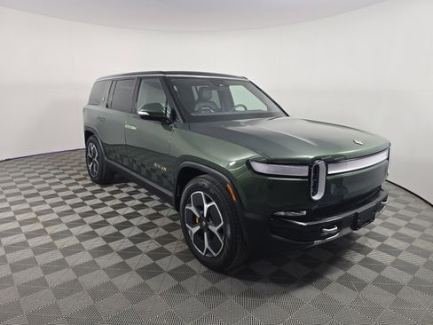 Used 2024 Rivian R1S Adventure AWD/4WD image 7