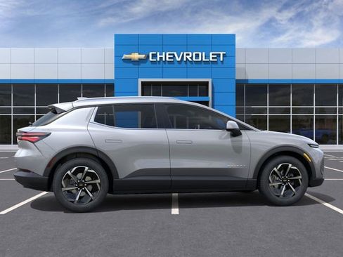 Used 2026 Chevrolet Equinox EV LT AWD/4WD image 5