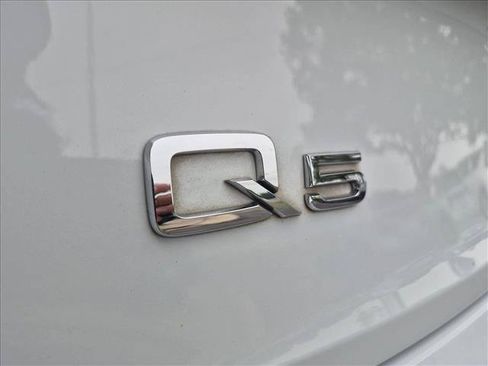 Used 2023 Audi Q5 2.0T Premium Plus w/ Premium Plus Package AWD/4WD image 29