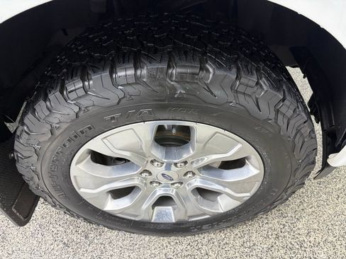 Used 2023 Ford F150 Platinum w/ FX4 Off-Road Package AWD/4WD image 17