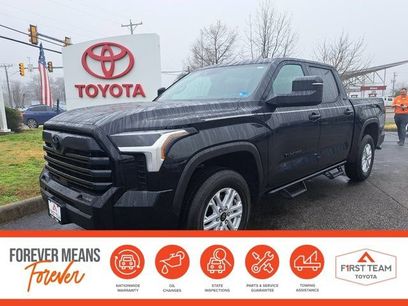 New 2026 Toyota Tundra SR5 w/ SR5 Convenience Package