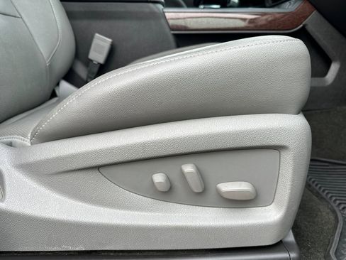 Used 2014 GMC Sierra 1500 SLT w/ SLT Crew Cab Value Package image 22