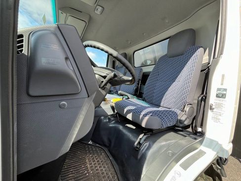 New 2024 Chevrolet Low Cab Forward image 21