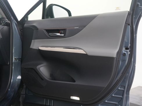 Used 2021 Toyota Venza XLE w/ Activity Package (TMS) image 11