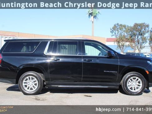Used 2023 Chevrolet Suburban LT image 6