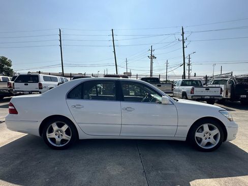 Used 2006 Lexus LS 430 RWD image 6