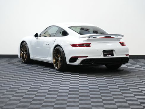 Used 2018 Porsche 911 Turbo S image 8