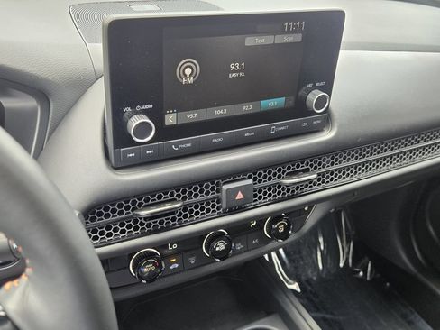 Used 2025 Honda HR-V Sport image 21